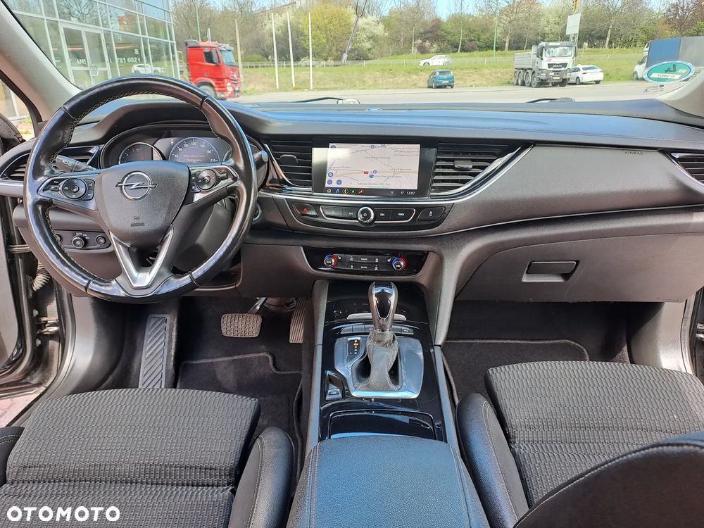 Opel Insignia 2.0 CDTI Innovation S&S - 28