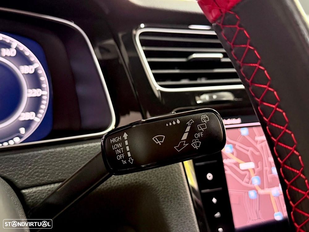 VW Golf GTI TCR 2.0 TSI OPF DSG - 48