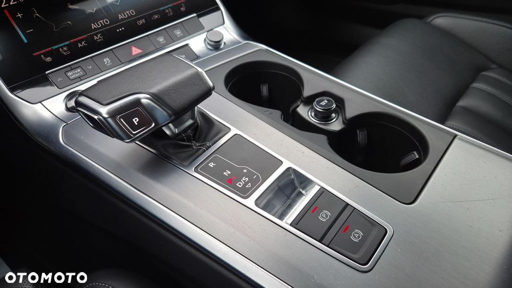 Audi A6 Avant 55 TFSI e quattro S tronic S line - 21