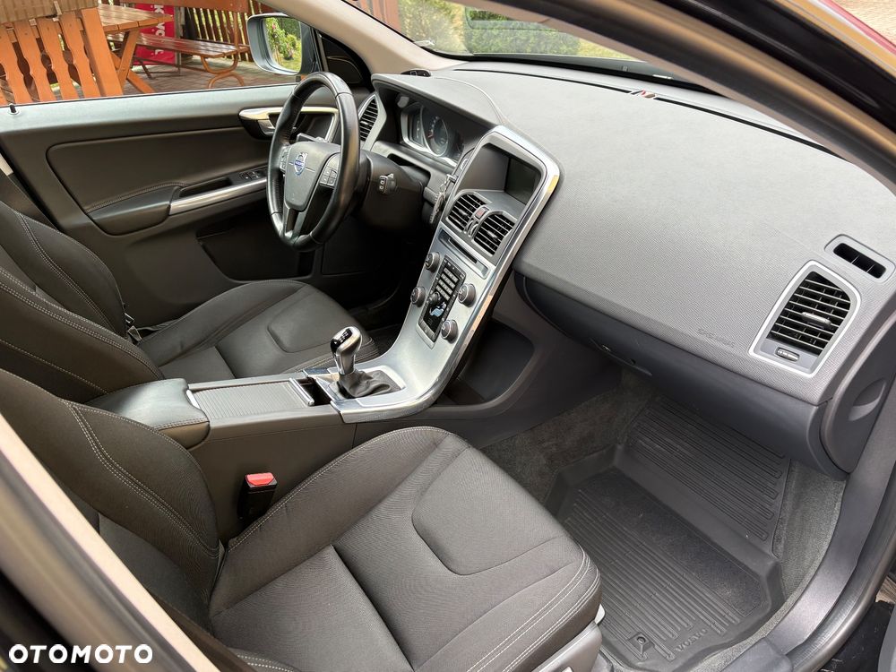 Volvo XC 60 D3 Inscription - 8