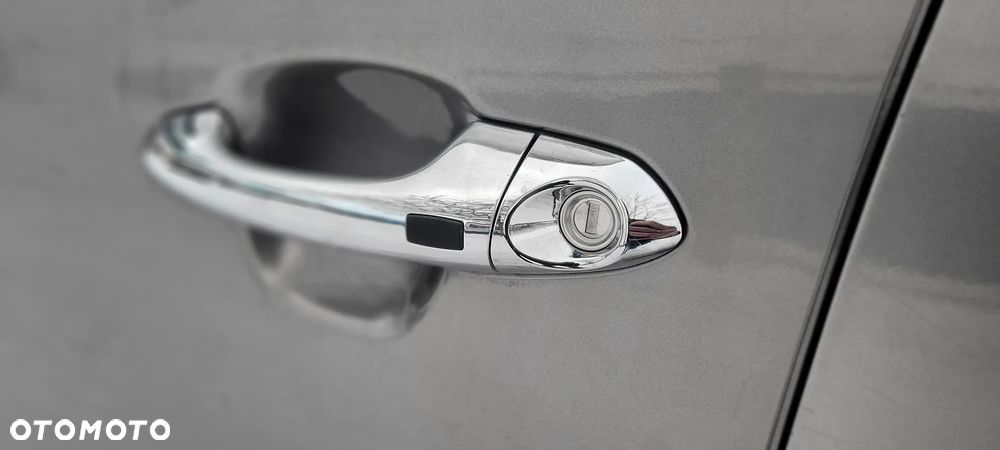 Kia Carens 1.7 CRDi 136 Fifa World Cup Edition - 34