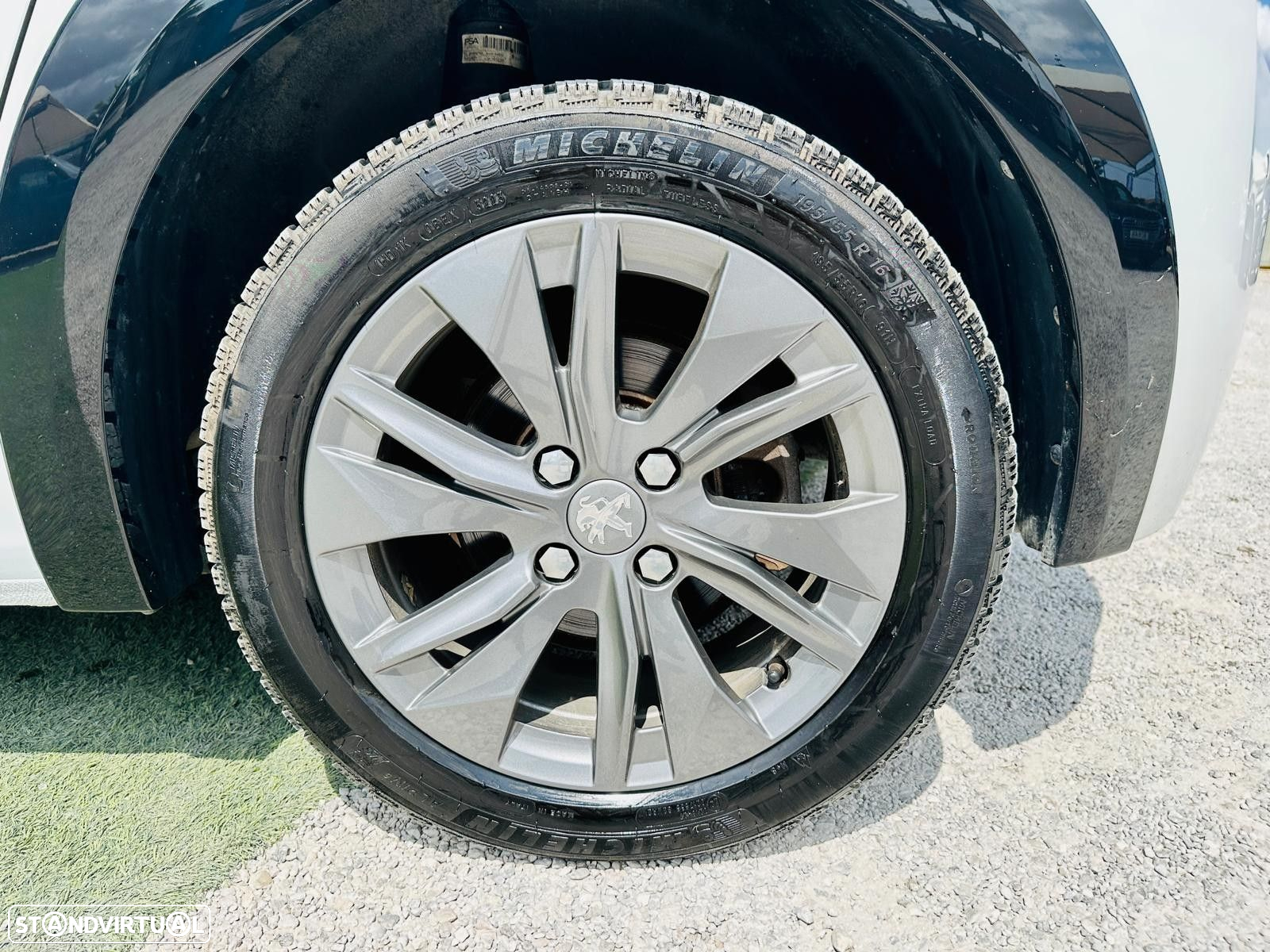 Peugeot e-208 50 kWh Active - 10