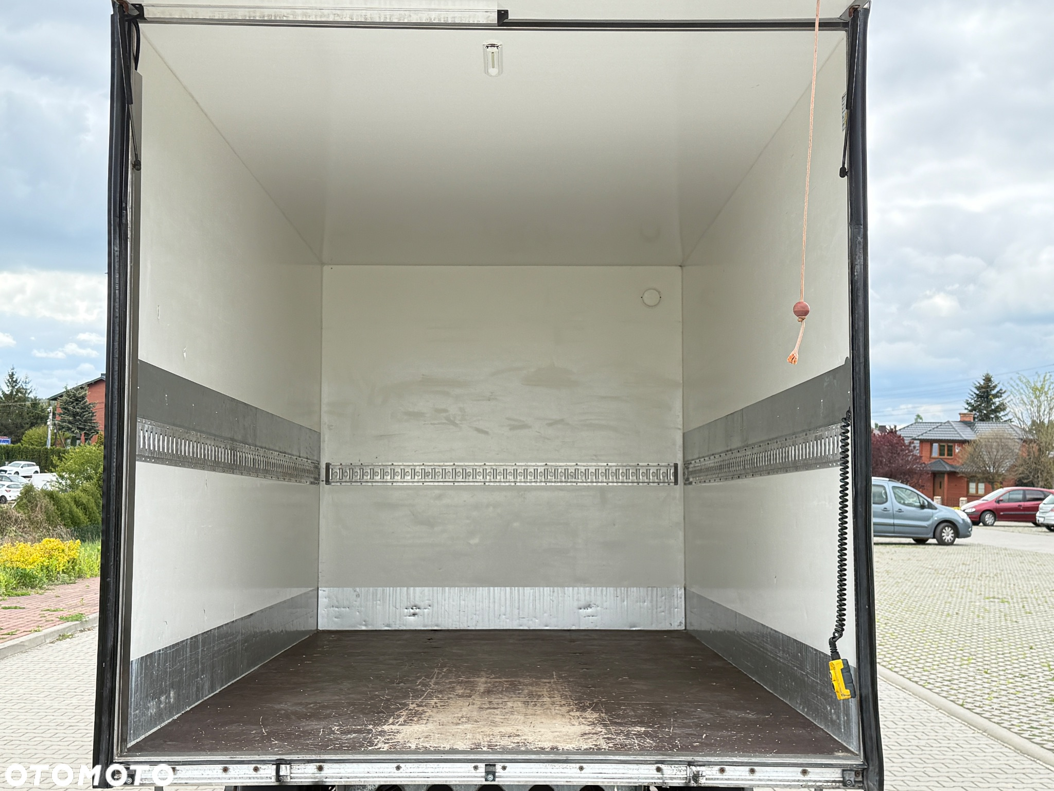 Iveco DAILY 35-160 160KM Hi Matic *Resor+Poduszka* 8 E.Palet Kontener * Izoterma +Winda 750KG BOGATA Opcja Wyposażenia!!! - 31