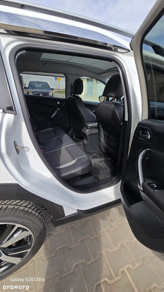 Peugeot 2008 1.2 Pure Tech GPF Allure S&S EAT6 - 15
