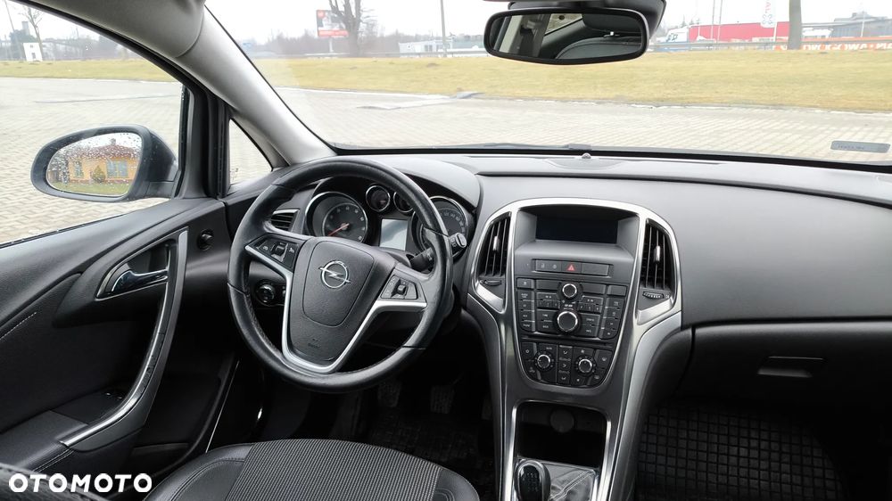 Opel Astra 1.6 Turbo Innovation - 10