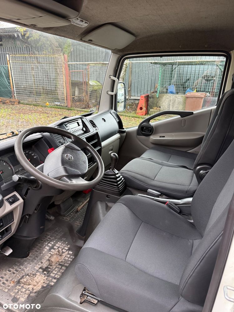 Nissan NT400 CABSTAR - 6