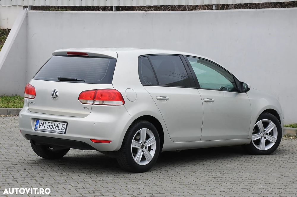 Volkswagen Golf 1.6 TDI DPF Comfortline - 4