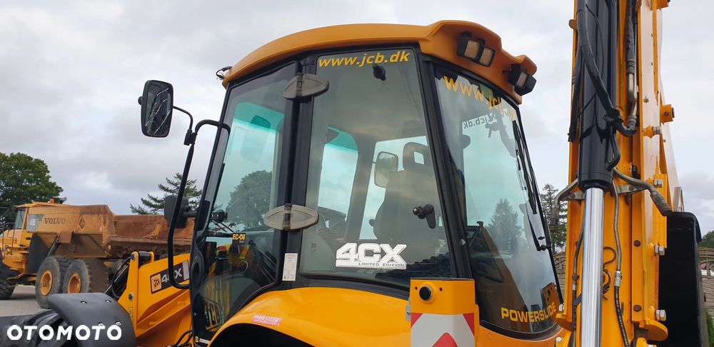 JCB 4CX rok 2008 full opcja sprowadzona 8136mtg. SUPER STAN! - 25