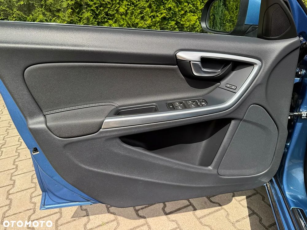 Volvo V60 D4 Drive-E Summum - 22