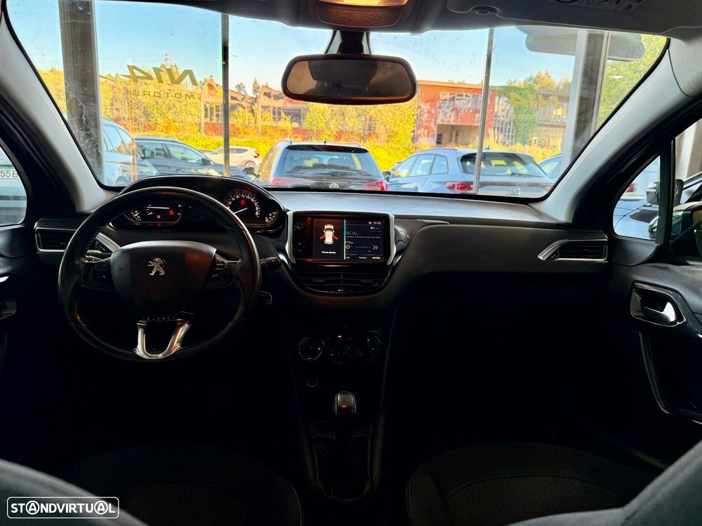 Peugeot 208 1.2 PureTech Style - 11