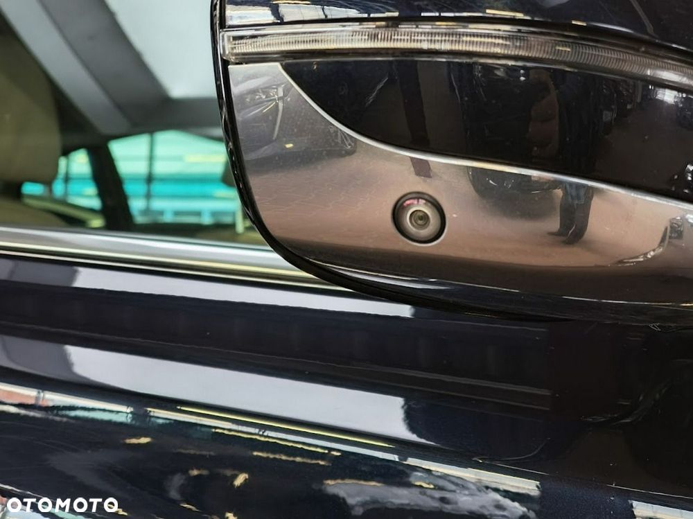 BMW Seria 7 - 8
