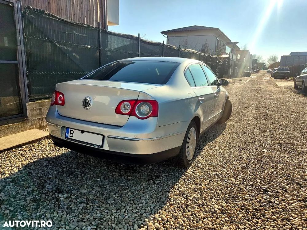 Volkswagen Passat 2.0TDI Highline DPF DSG - 4