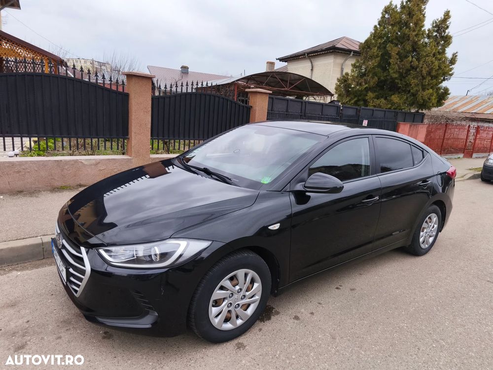 Hyundai Elantra ver-1-6-mpi-comfort - 1