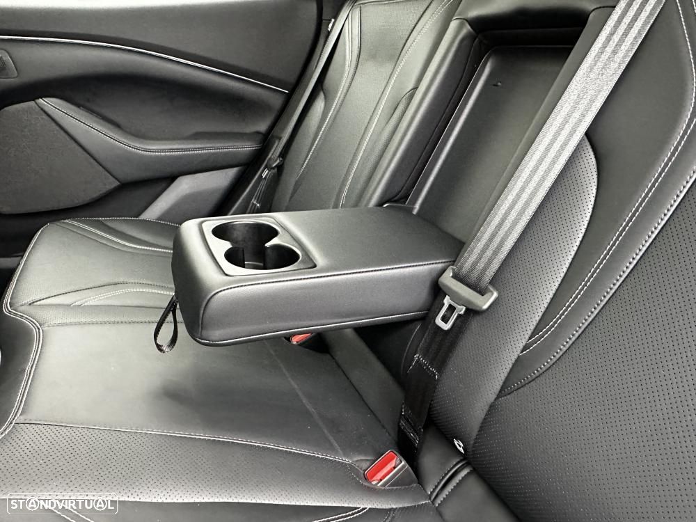 Ford Mustang Mach-E Standard - 42