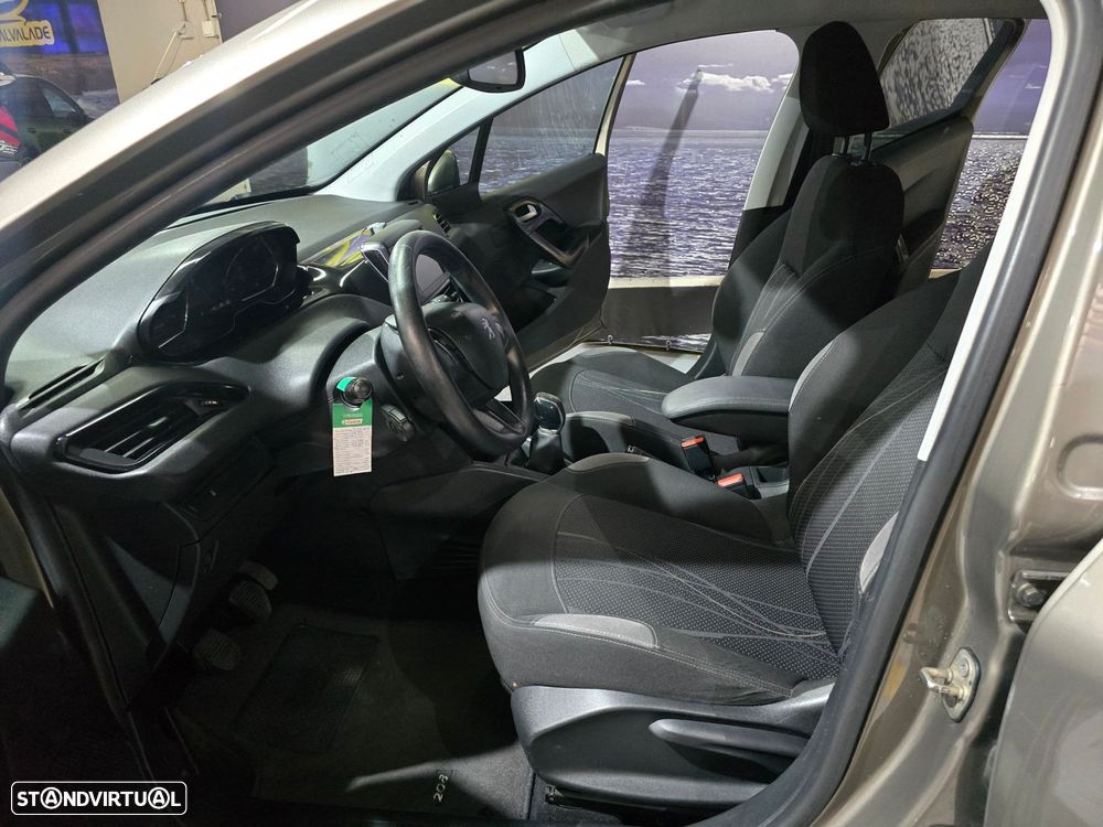 Peugeot 208 1.2 VTi Allure - 8