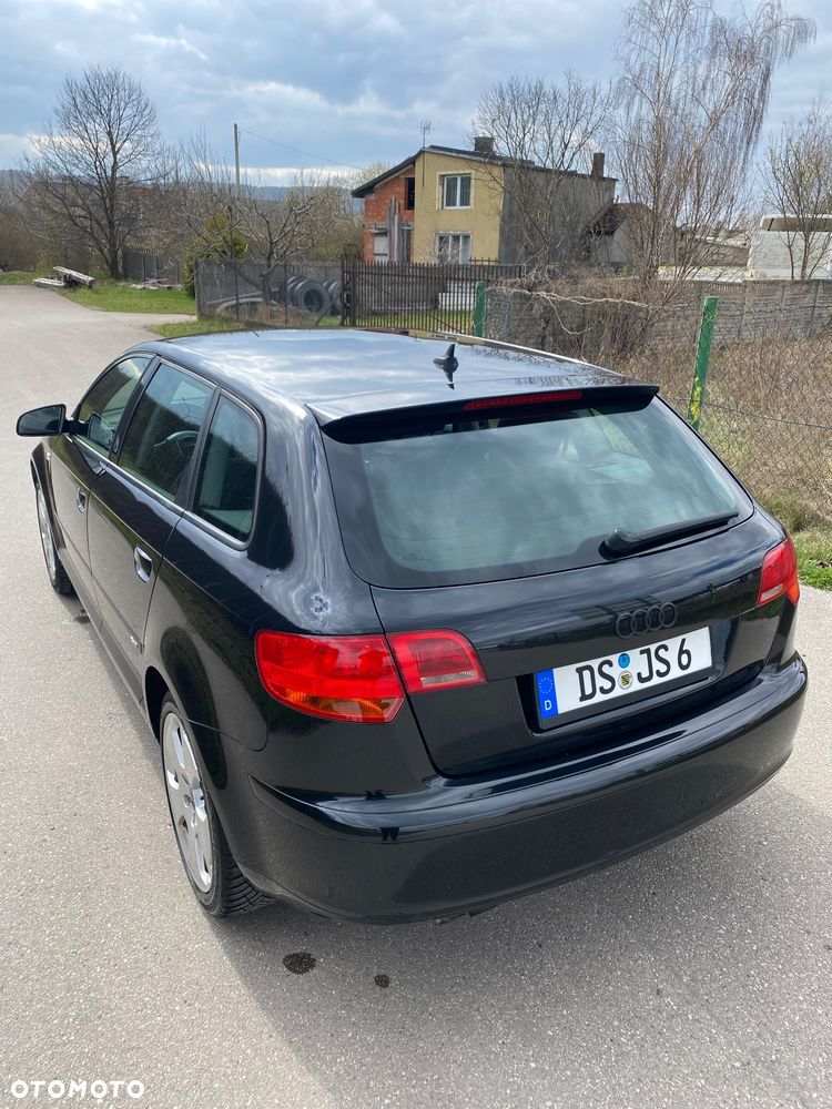 Audi A3 Sportback - 4
