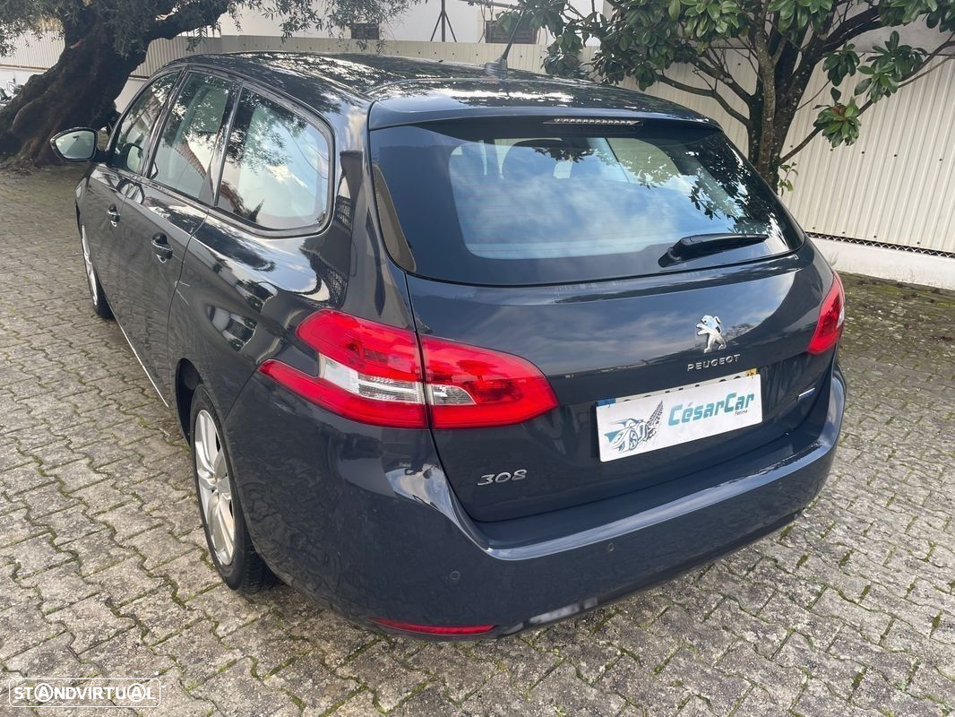Peugeot 308 SW - 10