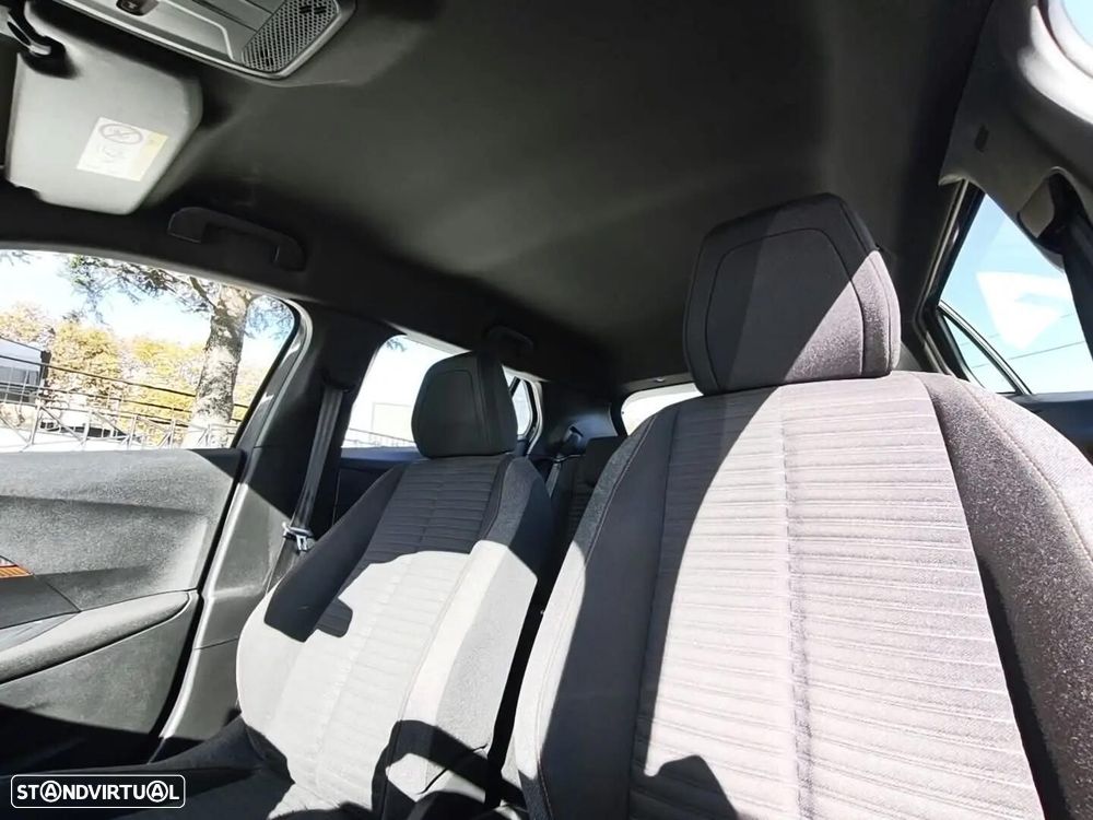 Peugeot 2008 1.2 PureTech Active Pack - 27
