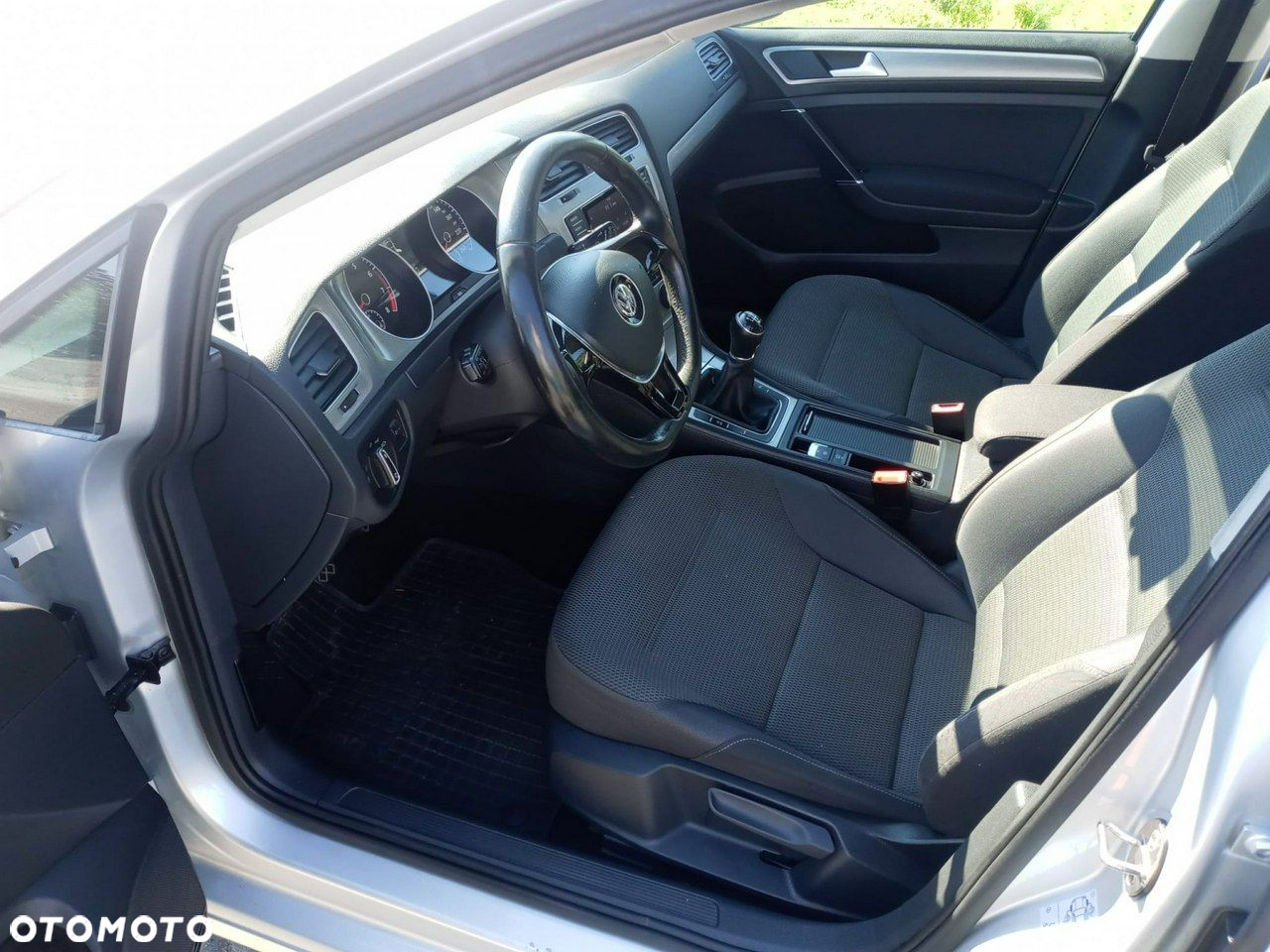 Volkswagen Golf 1.2 TSI BlueMotion Technology Comfortline - 10