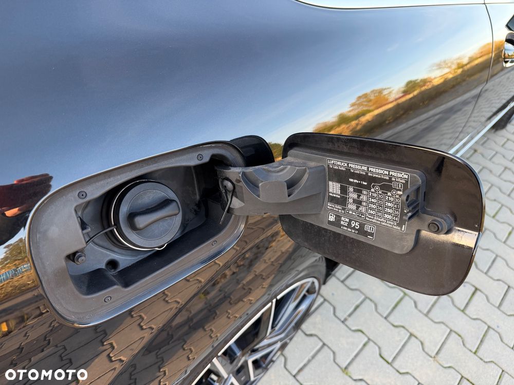 Mercedes-Benz Klasa C 180 BlueEFFICIENCY - 17