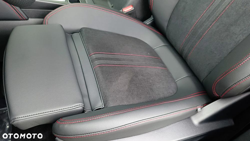 Ford Kuga 2.5 FHEV AWD ST-Line X - 13