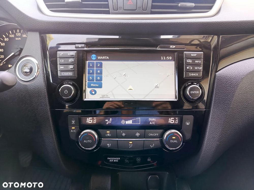 Nissan Qashqai 1.2 DIG-T N-Connecta EU6 - 17