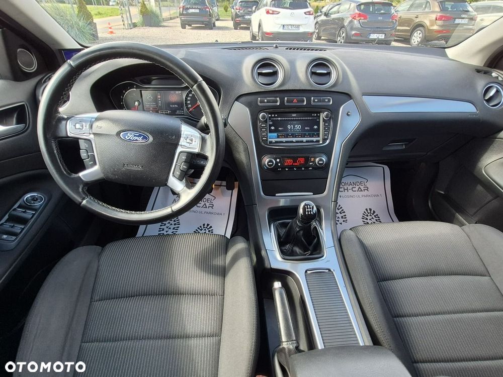 Ford Mondeo - 31