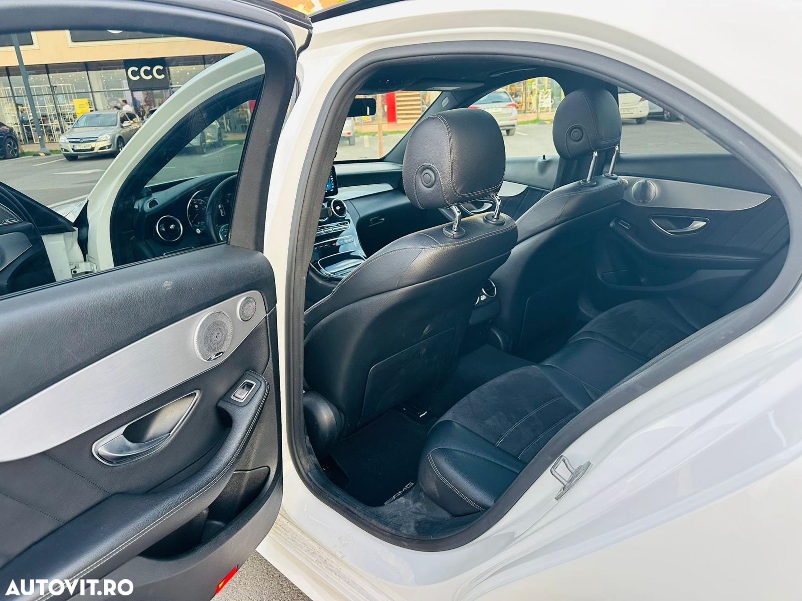 Mercedes-Benz C 220 d 4Matic 9G-TRONIC AMG Line - 9
