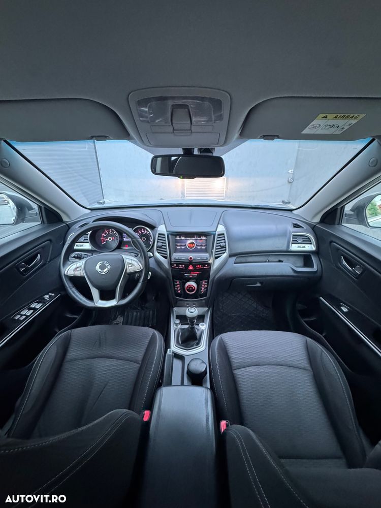 SsangYong Tivoli - 16