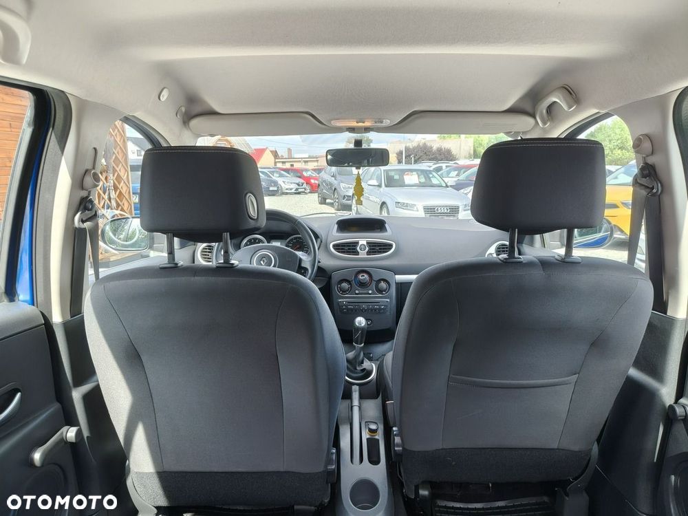 Renault Clio - 15
