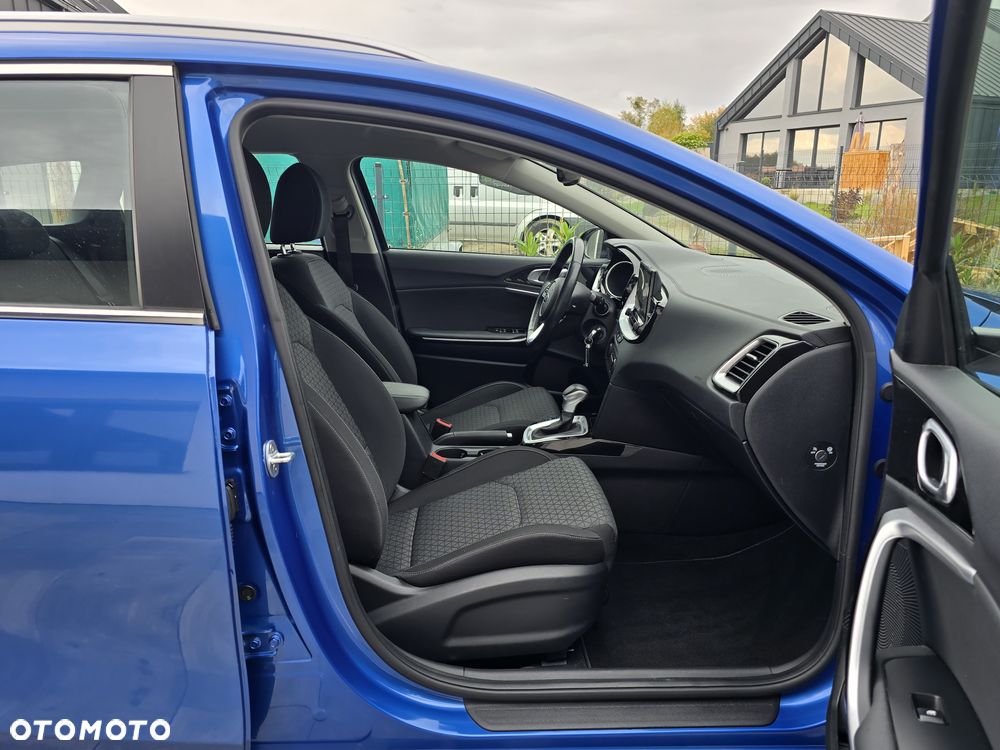 Kia Ceed 1.4 T-GDI DCT OPF Platinum Edition - 24
