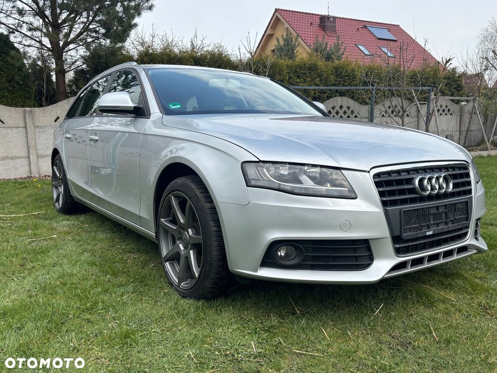 Audi A4 Avant 2.0 TDI DPF - 1
