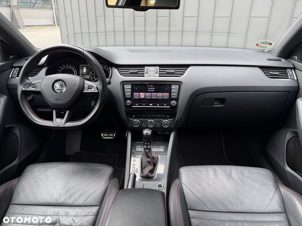 Skoda Octavia 2.0 TDI DSG RS - 17