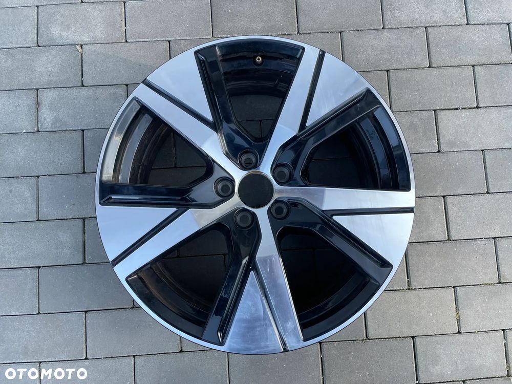 FELGA VOLVO XC40, XC60 II  8,5Jx19H2,  ET56,  5x108 - 1