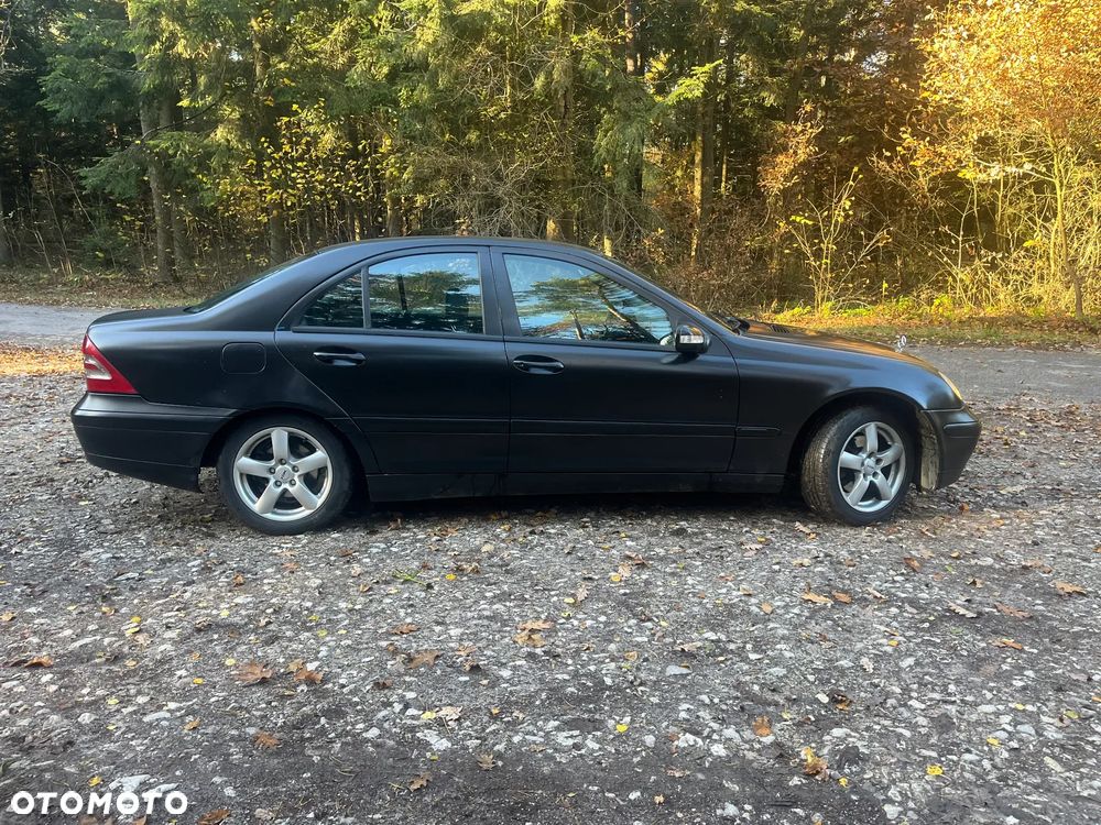 Mercedes-Benz Klasa C 220 CDI Elegance - 11