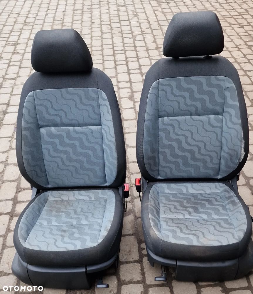 FOTEL LEWY PRZÓD SKODA FABIA II - 8
