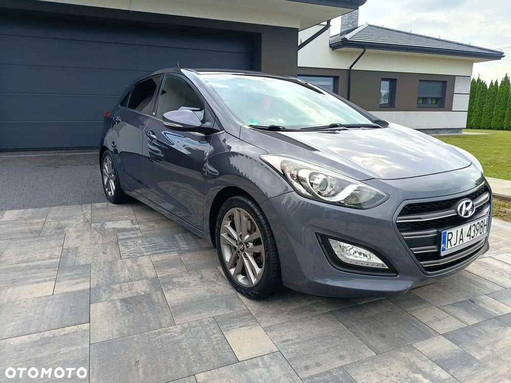 Hyundai i30 blue 1.6 GDI YES Gold - 5