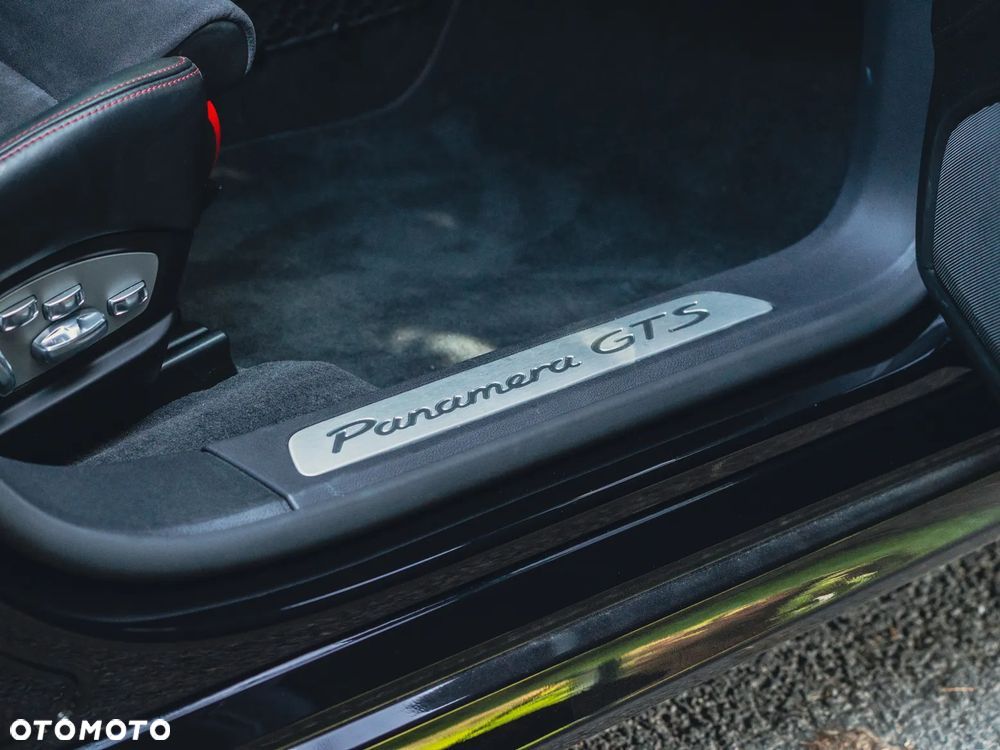 Porsche Panamera GTS - 9