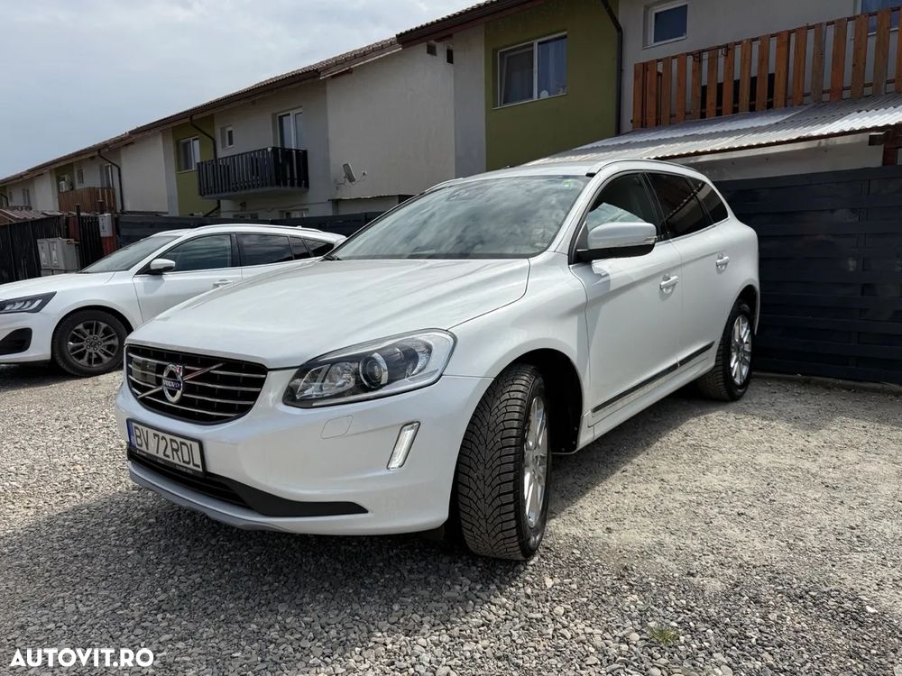 Volvo XC 60 D4 Momentum Pro - 11