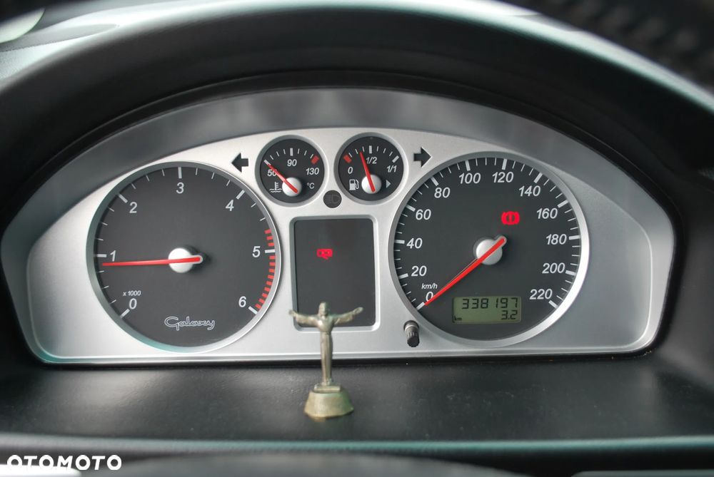 Ford Galaxy - 14