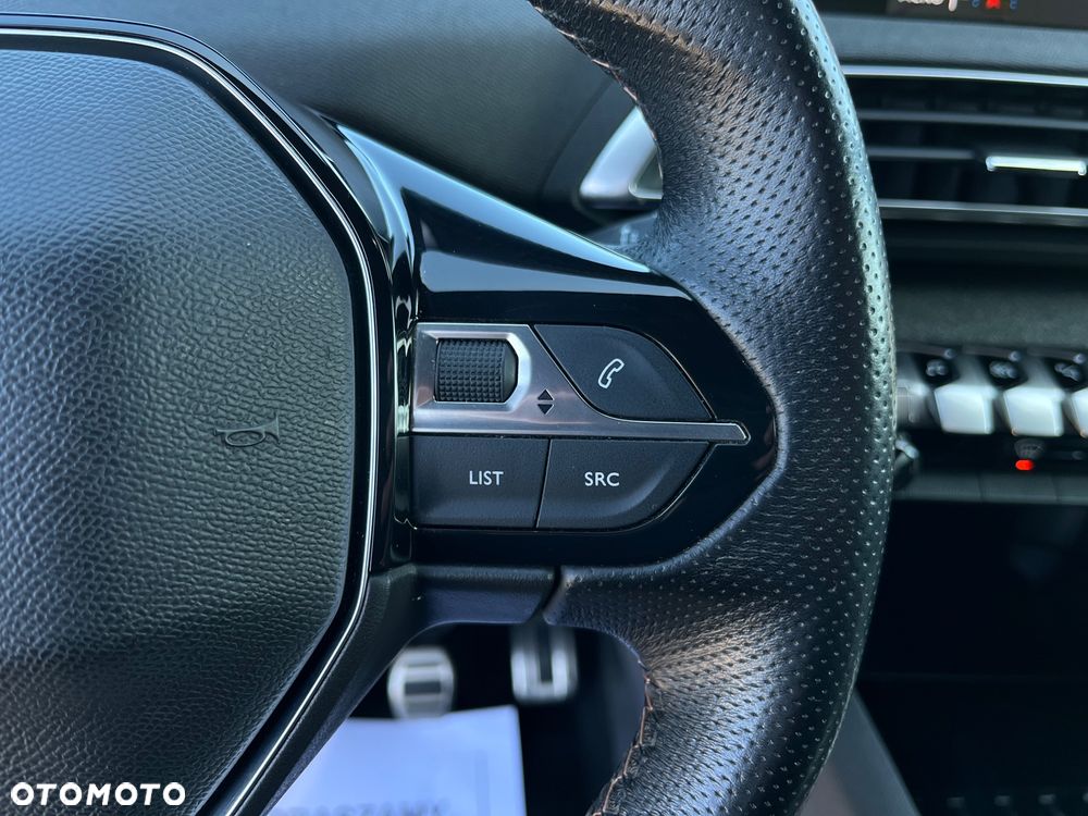 Peugeot 3008 1.2 PureTech GT S&S - 11