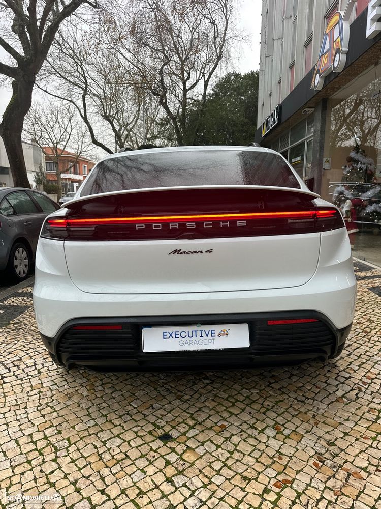 Porsche Macan Electric 4 - 4