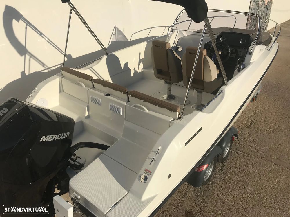 Quicksilver Activ 675 Sundeck - 8