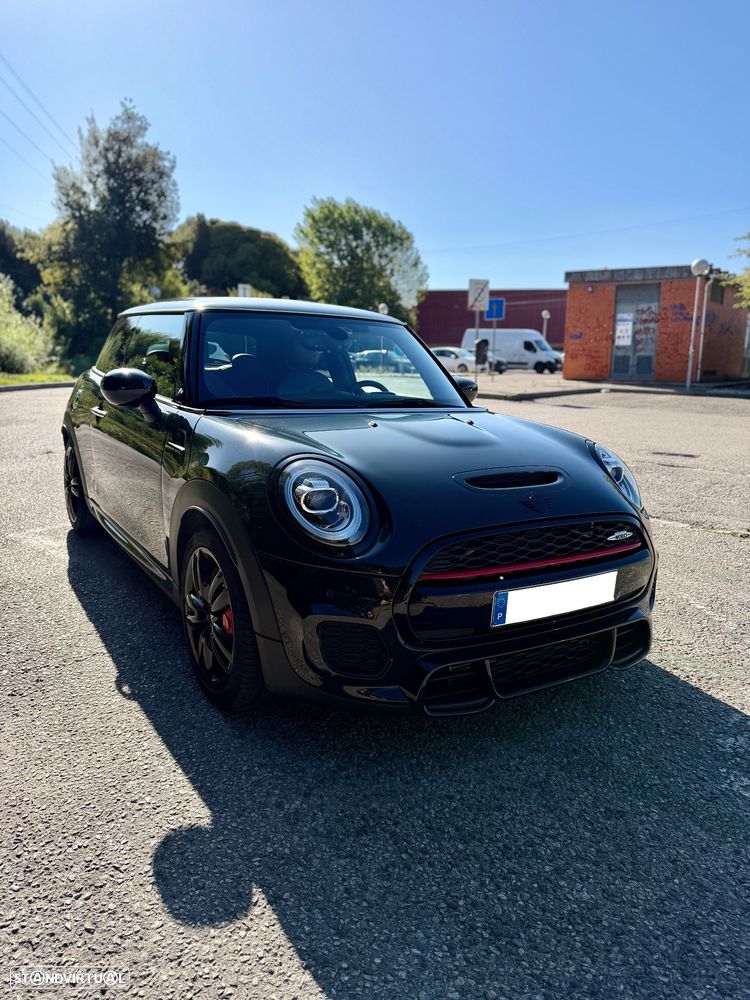 MINI 3 Portas John Cooper Works Auto Desportiva - 3