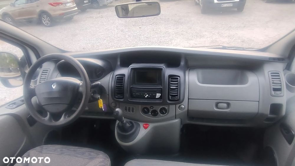 Renault Trafic - 11
