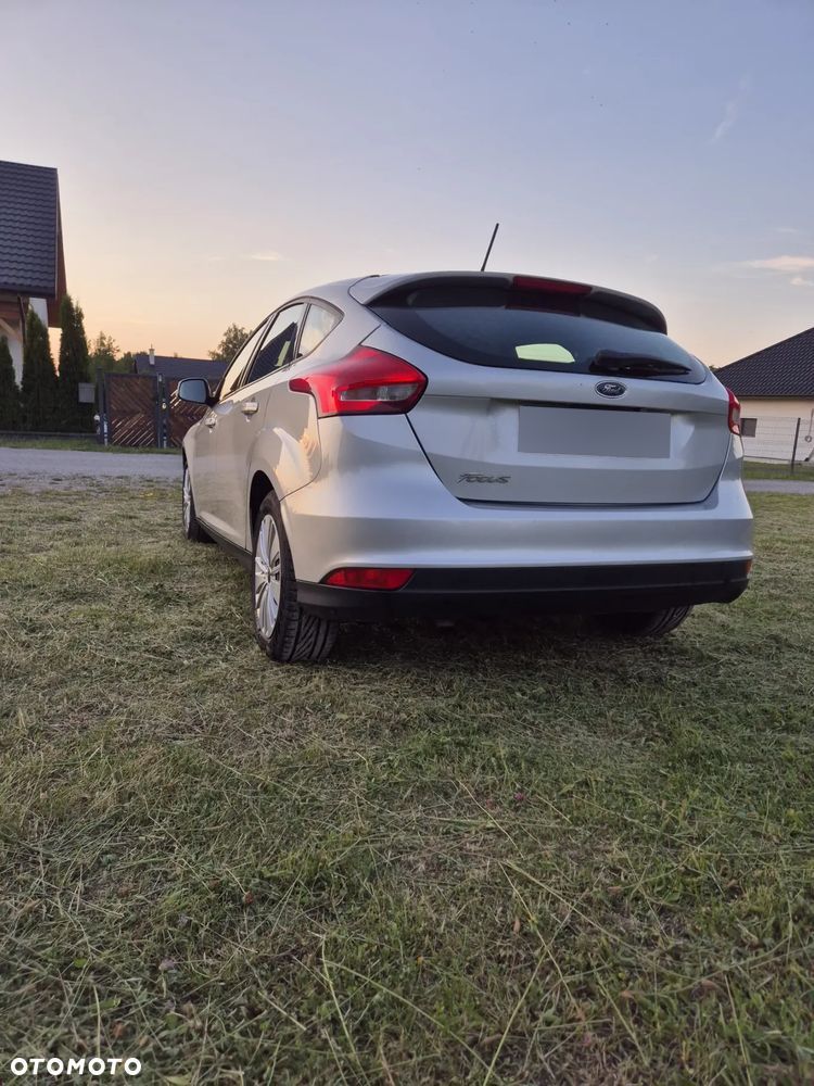 Ford Focus 1.6 Trend - 22