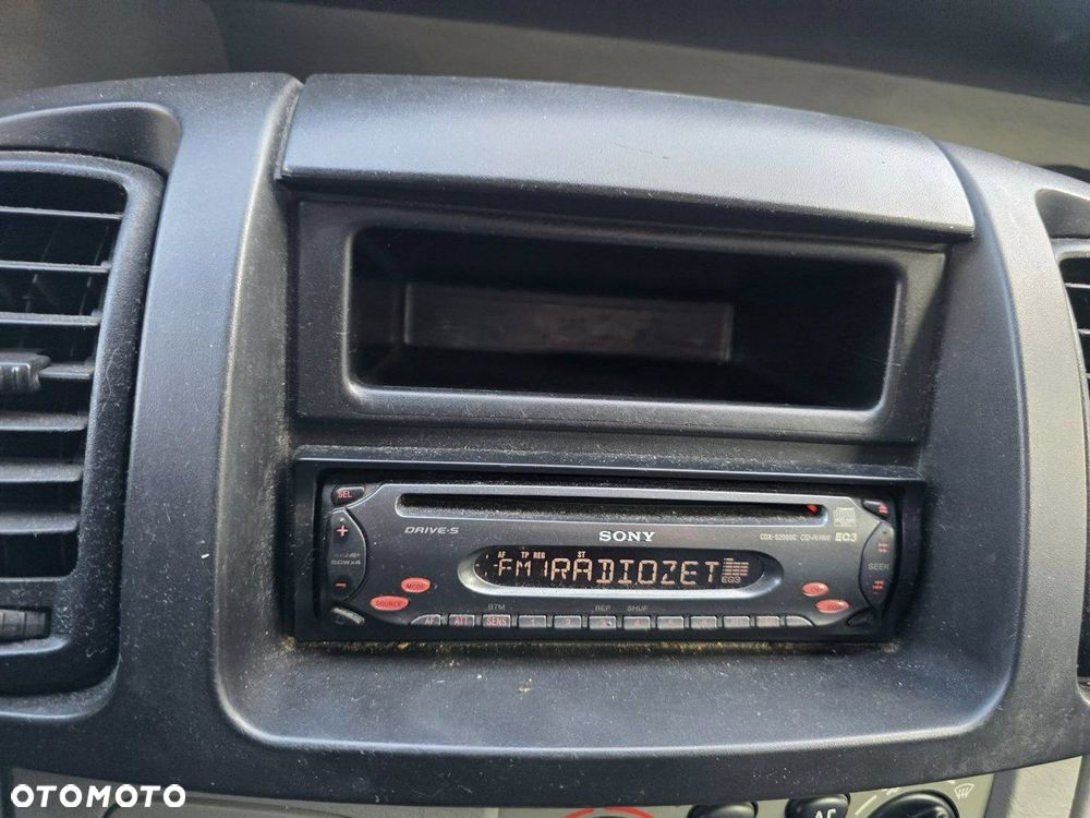 Renault Trafic - 12