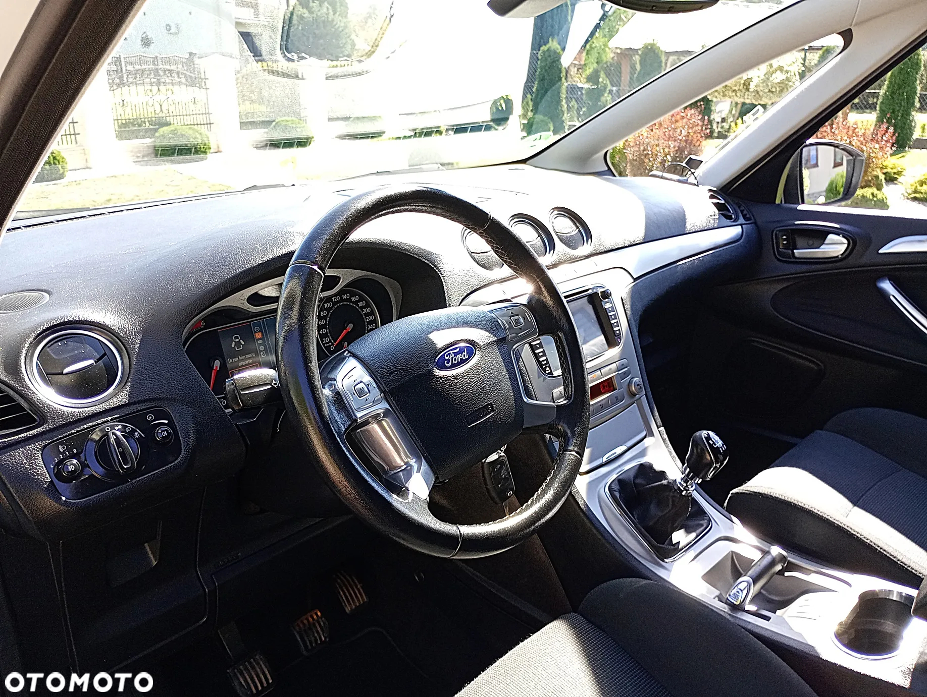 Ford S-Max - 31