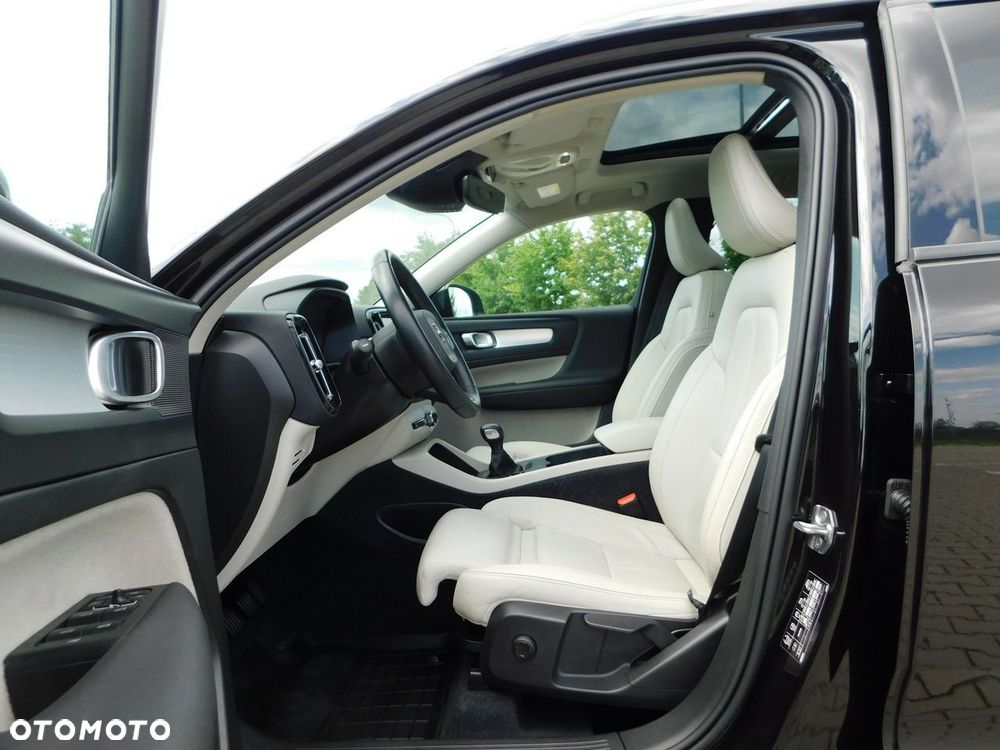 Volvo XC 40 D3 Momentum Pro - 14