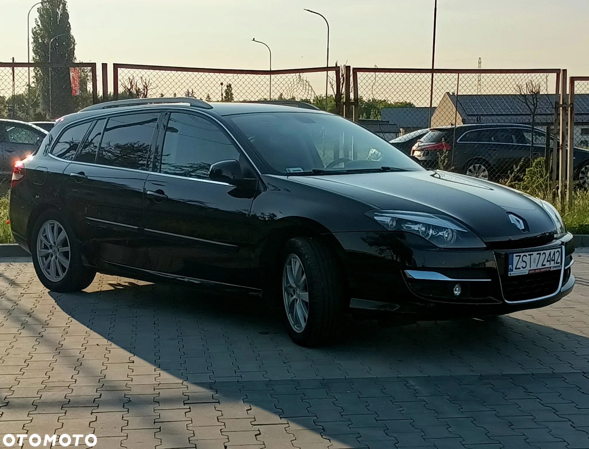 Renault Laguna dCi 110 FAP Dynamique - 2